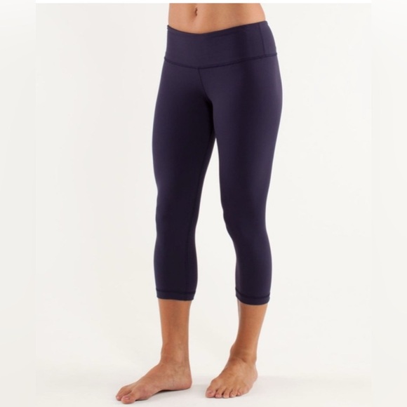 Lululemon | Wunder Under Cropped Leggings - Picture 2 of 10